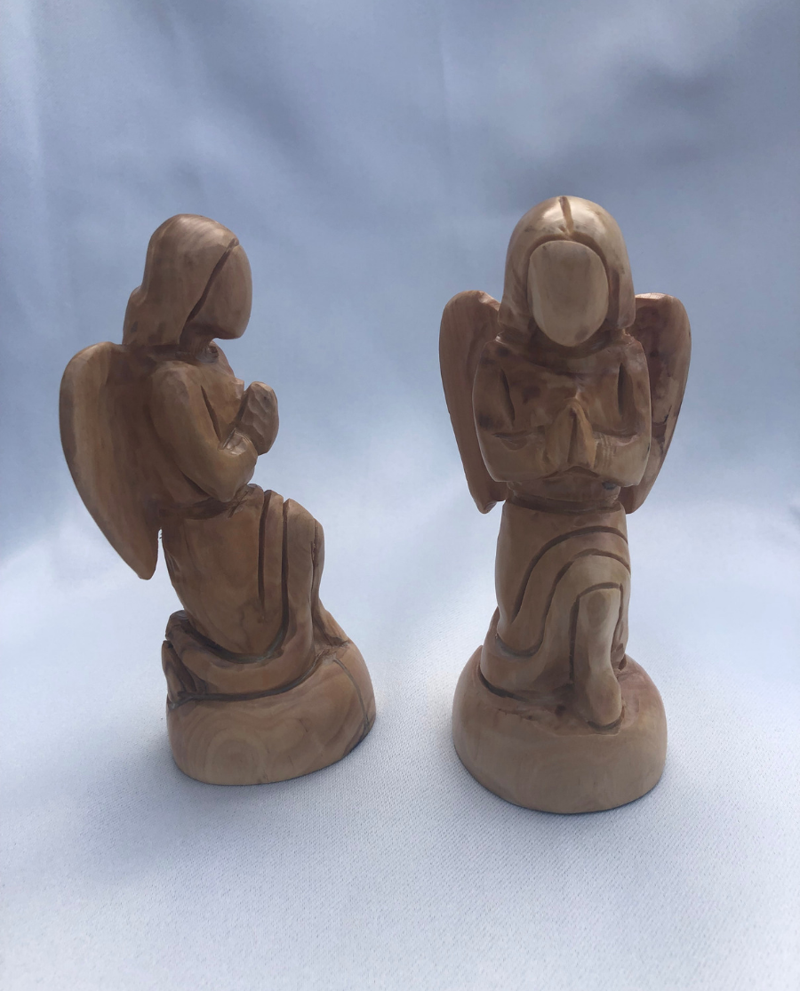 Medium Kneeling Angel