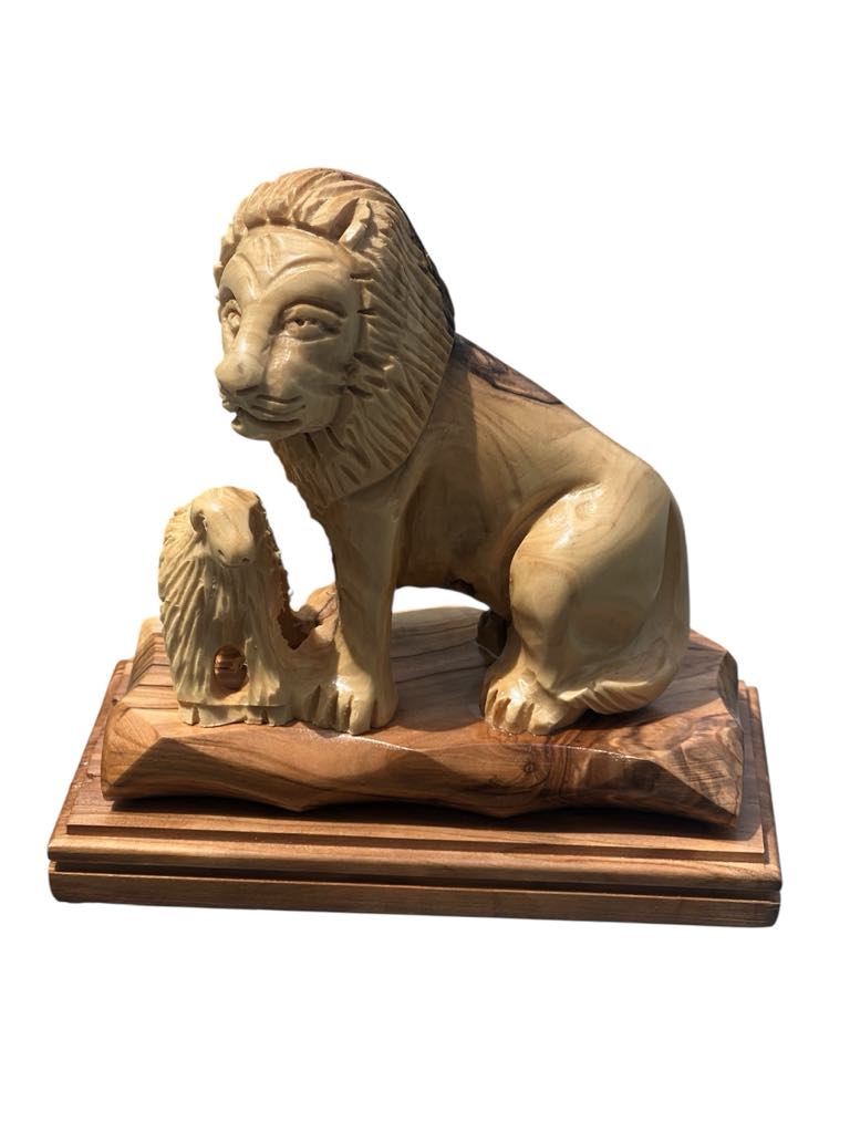 The Lion and the Lamb - M